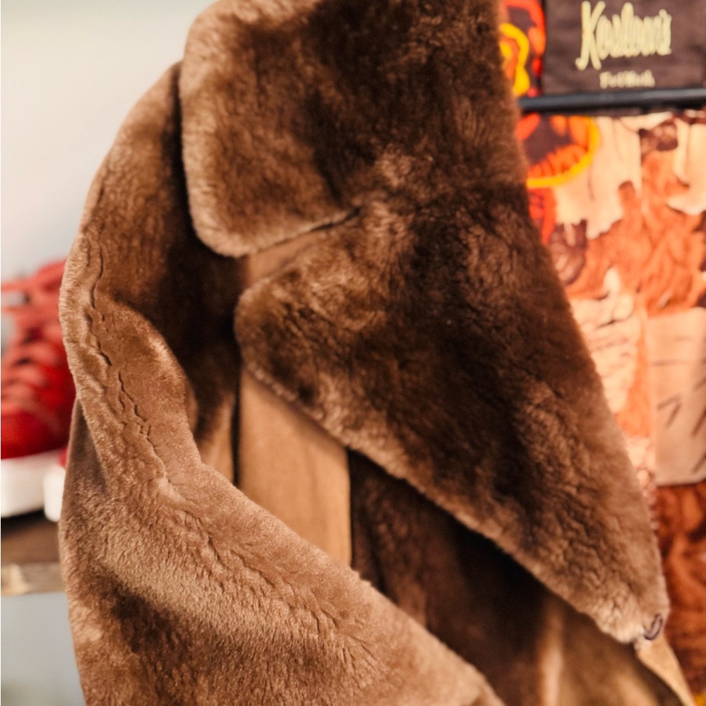 1960’s Vintage Koslow’s fur coat - Picture 8 of 16